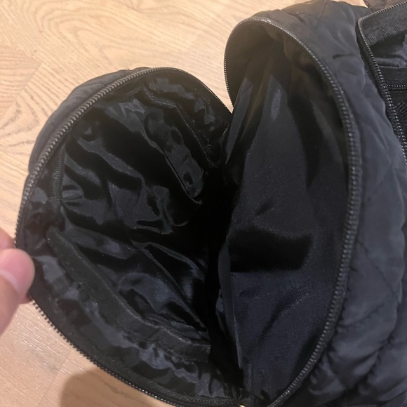 On 34th Brand - Quilted Nylon Duffle Bag, Gold Hardware - Lots of Pockets! - Picture 9 of 9